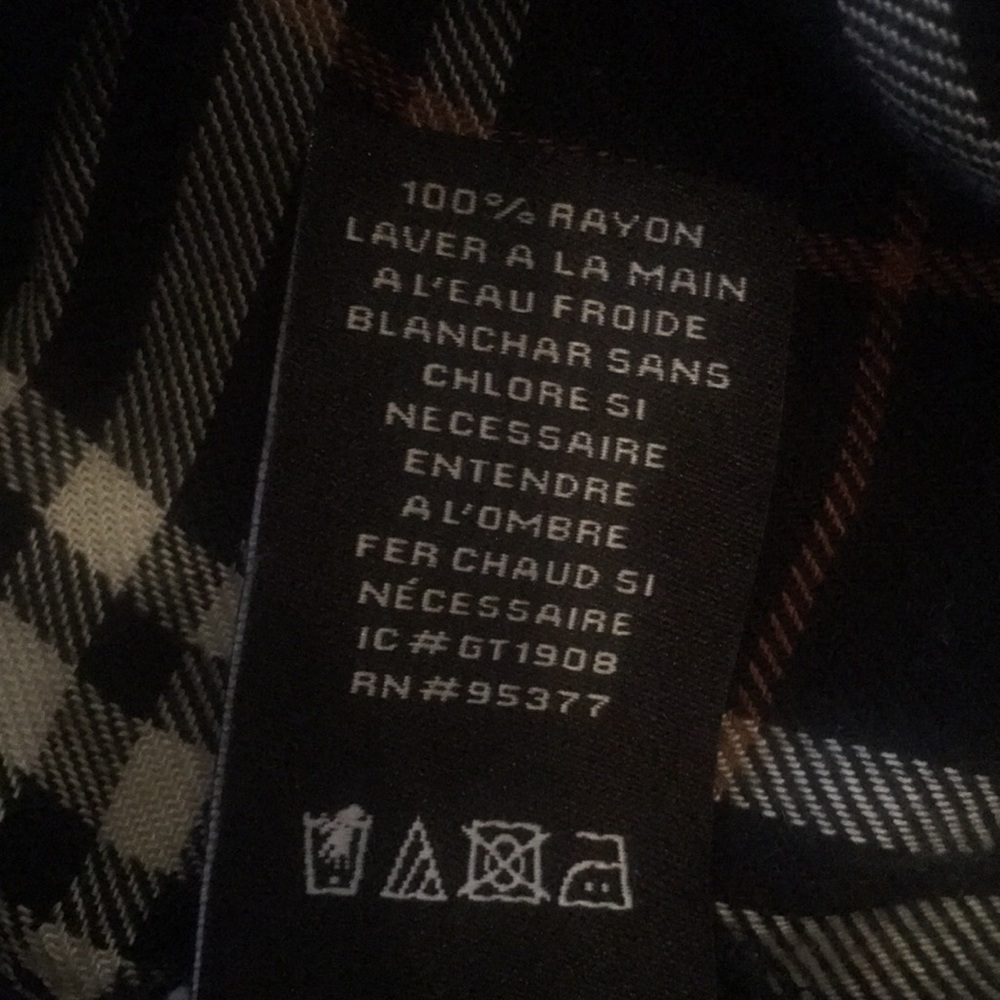 Sanctuary Plaid Buttondown 100% Rayon Top NWOT - Picture 15 of 15